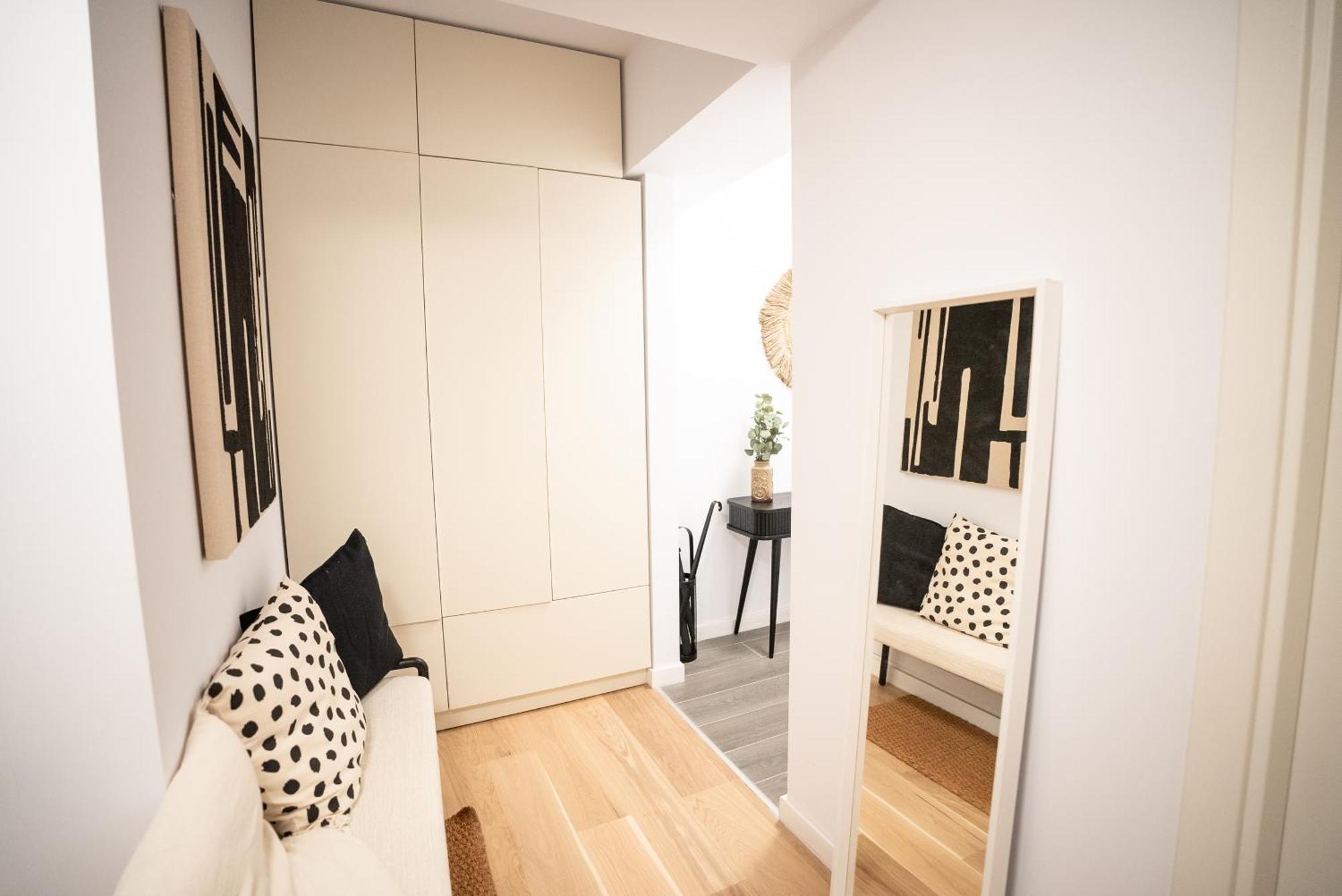 The Level Sanctuary: Free Parking & Netflix Apartment Bucharest Exterior photo