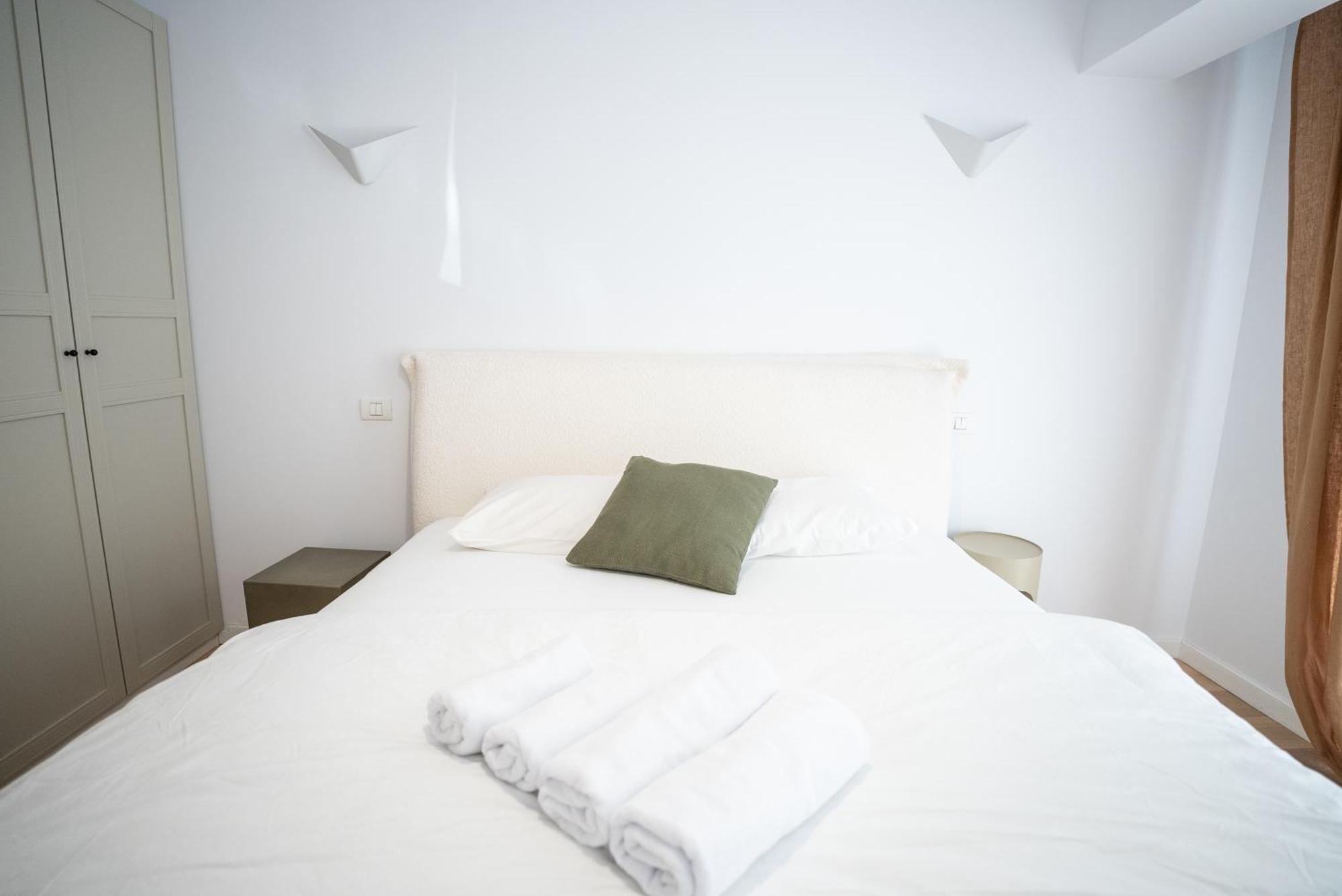 The Level Sanctuary: Free Parking & Netflix Apartment Bucharest Exterior photo