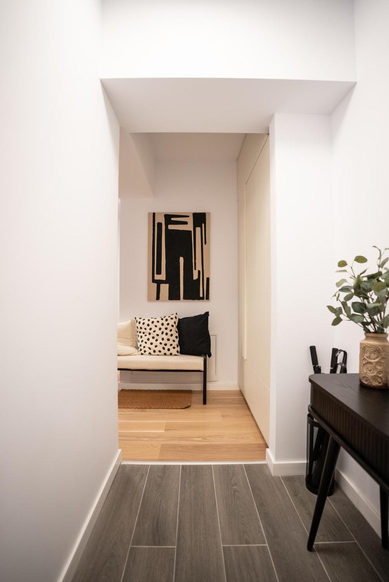 The Level Sanctuary: Free Parking & Netflix Apartment Bucharest Exterior photo